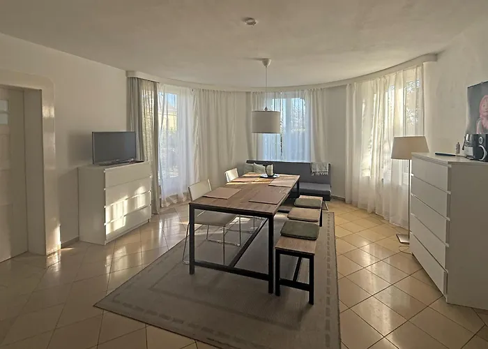 Paterre In Der Rosa Appartement Selb